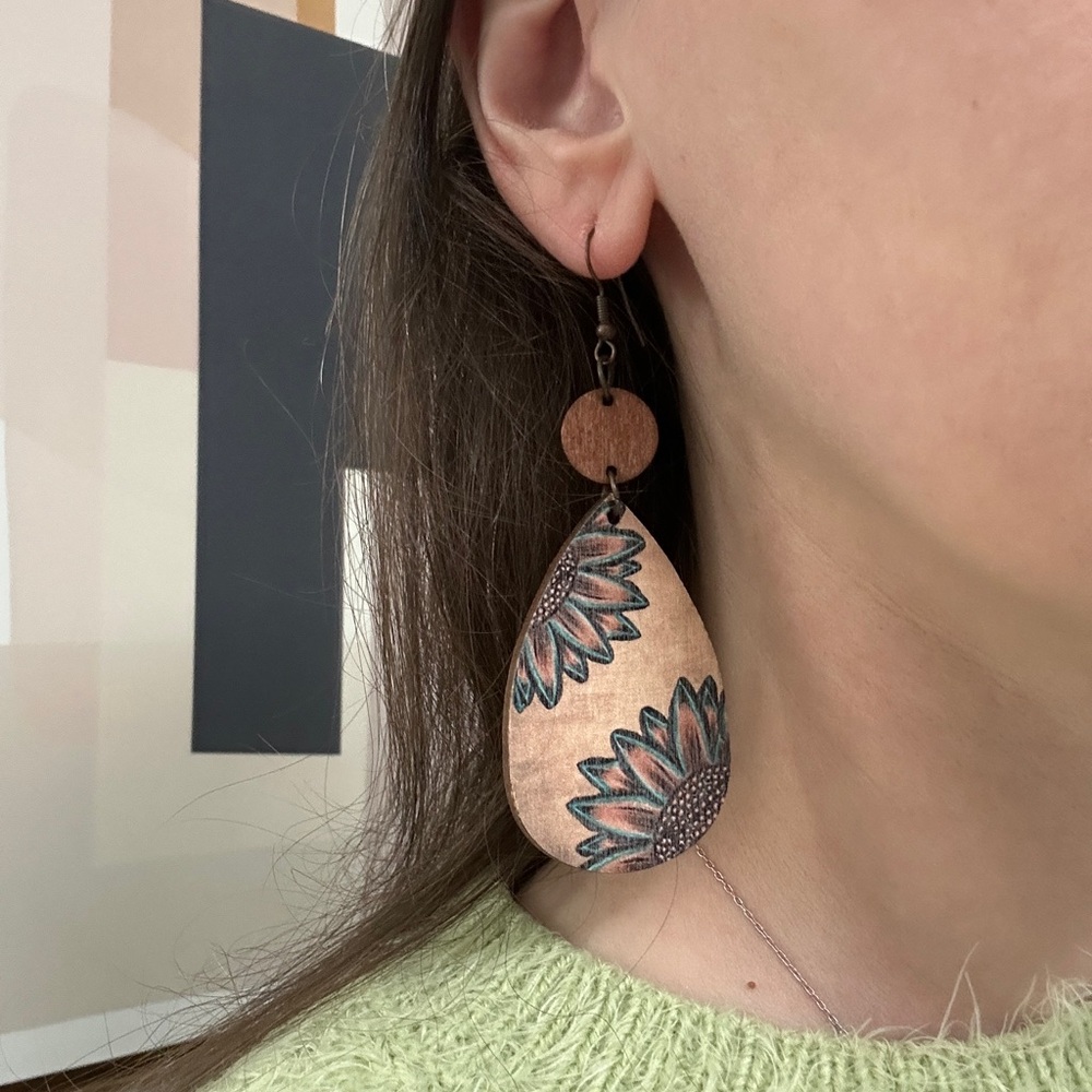 New boho earrings, blue brown tones, flower design. Lightweight and versatile